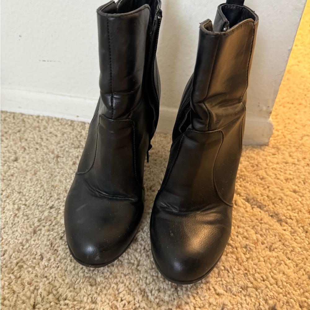 Boot heel - Picture 2 of 2